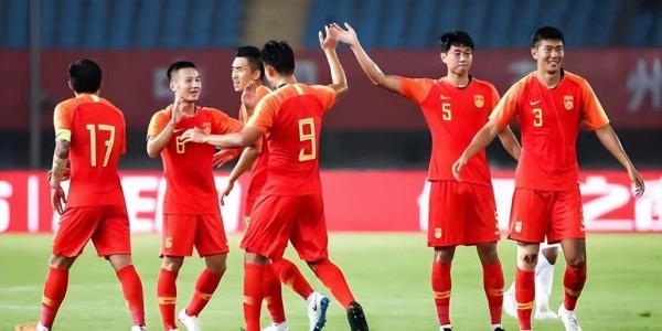 亿万28官网-同样是落选U23国足，为何朱鹏宇能补招进国家队，依木兰却不能