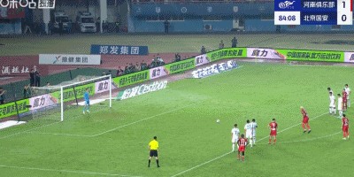 河南2-0国安，钟义浩百场破门，卡多索点射建功，张玉宁中柱