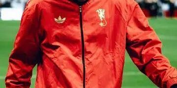 记者：B费至少会留到本赛季结束；TA记者谈格雷泽与英力士的会面